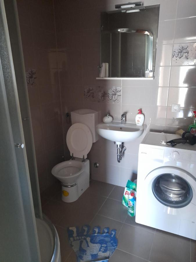 Apartman Zoran 利夫诺 外观 照片